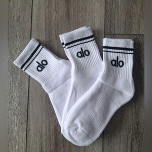 Alo Throwback socks 3 pairs brand new